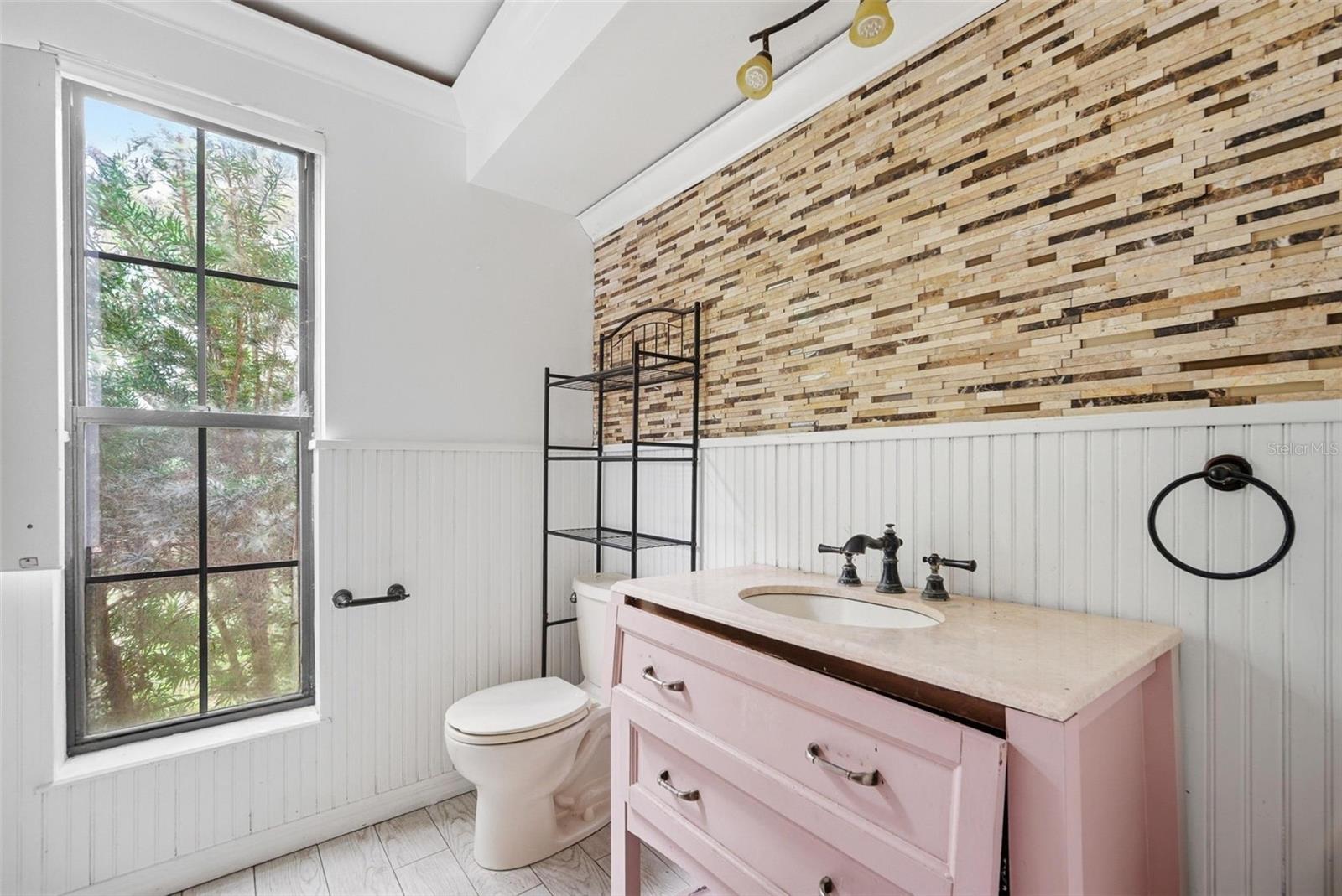 Image 19 of 37 For 11506 Falkirk Place