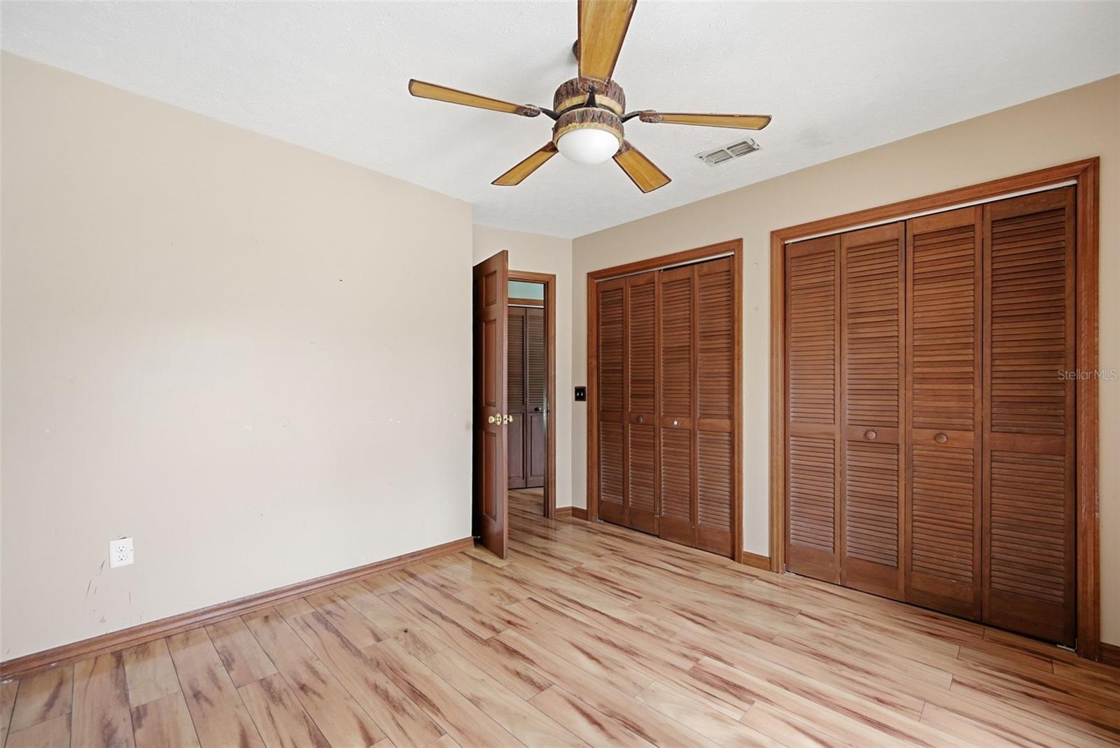 Image 23 of 37 For 11506 Falkirk Place