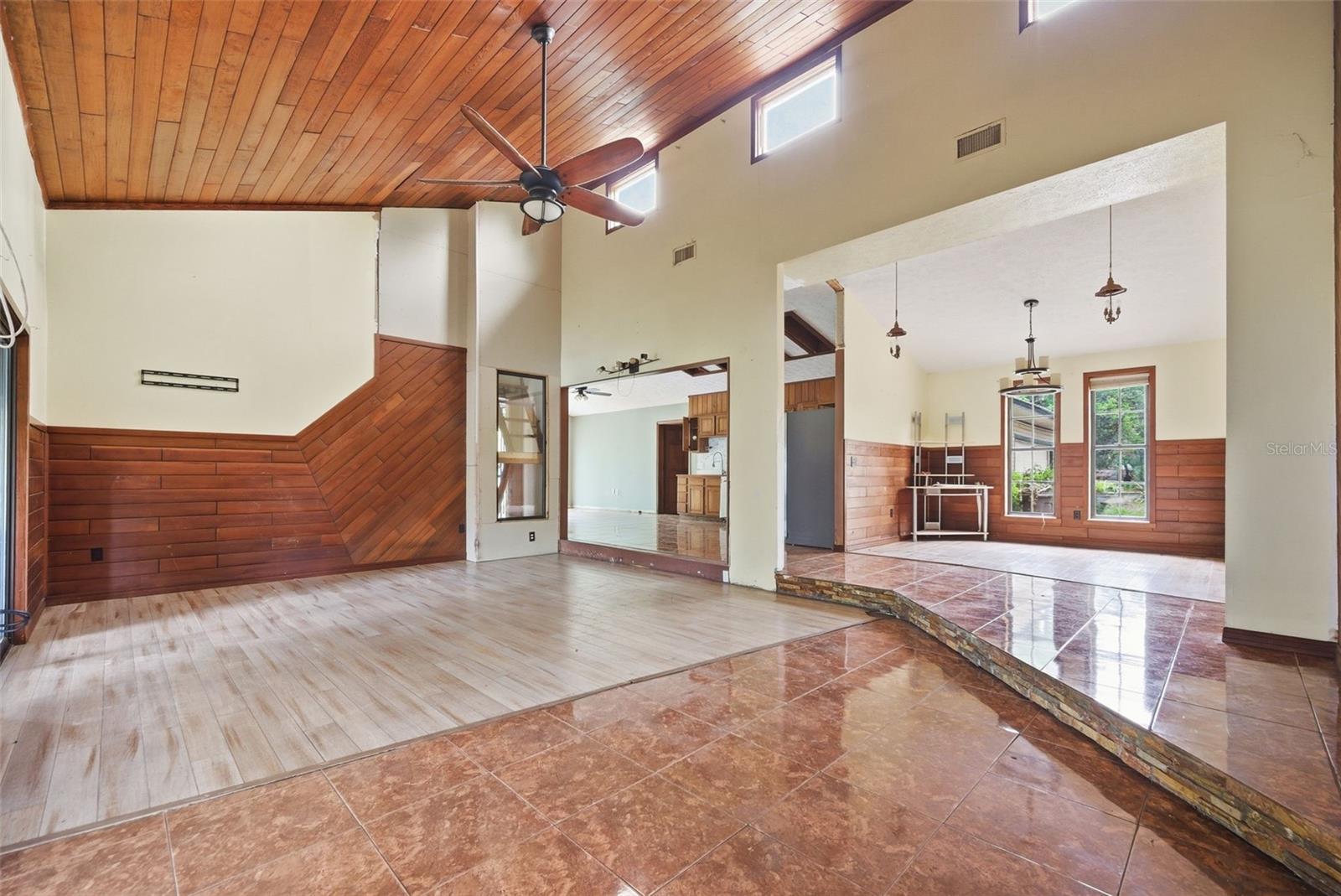 Image 4 of 37 For 11506 Falkirk Place