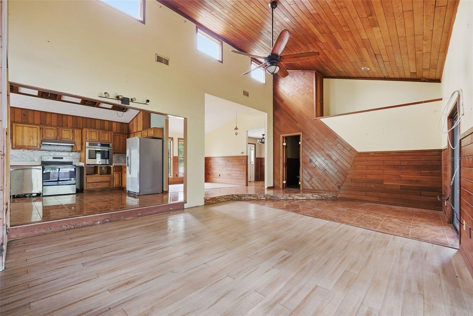 Image 7 of 37 For 11506 Falkirk Place