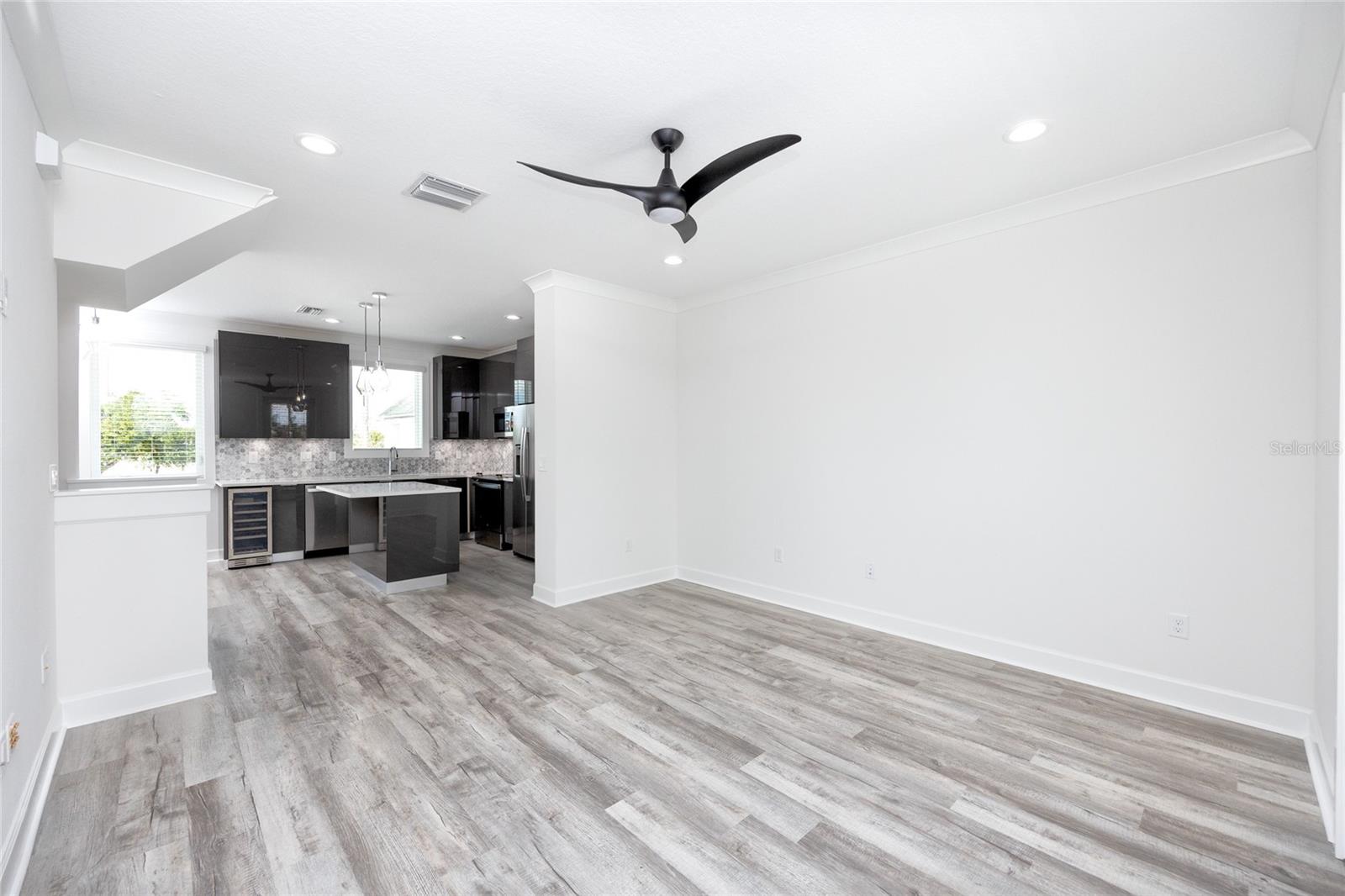 Image 19 of 42 For 1520 Pierce Street 1