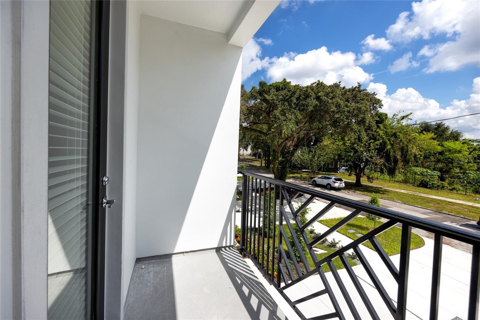 Image 23 of 42 For 1520 Pierce Street 1