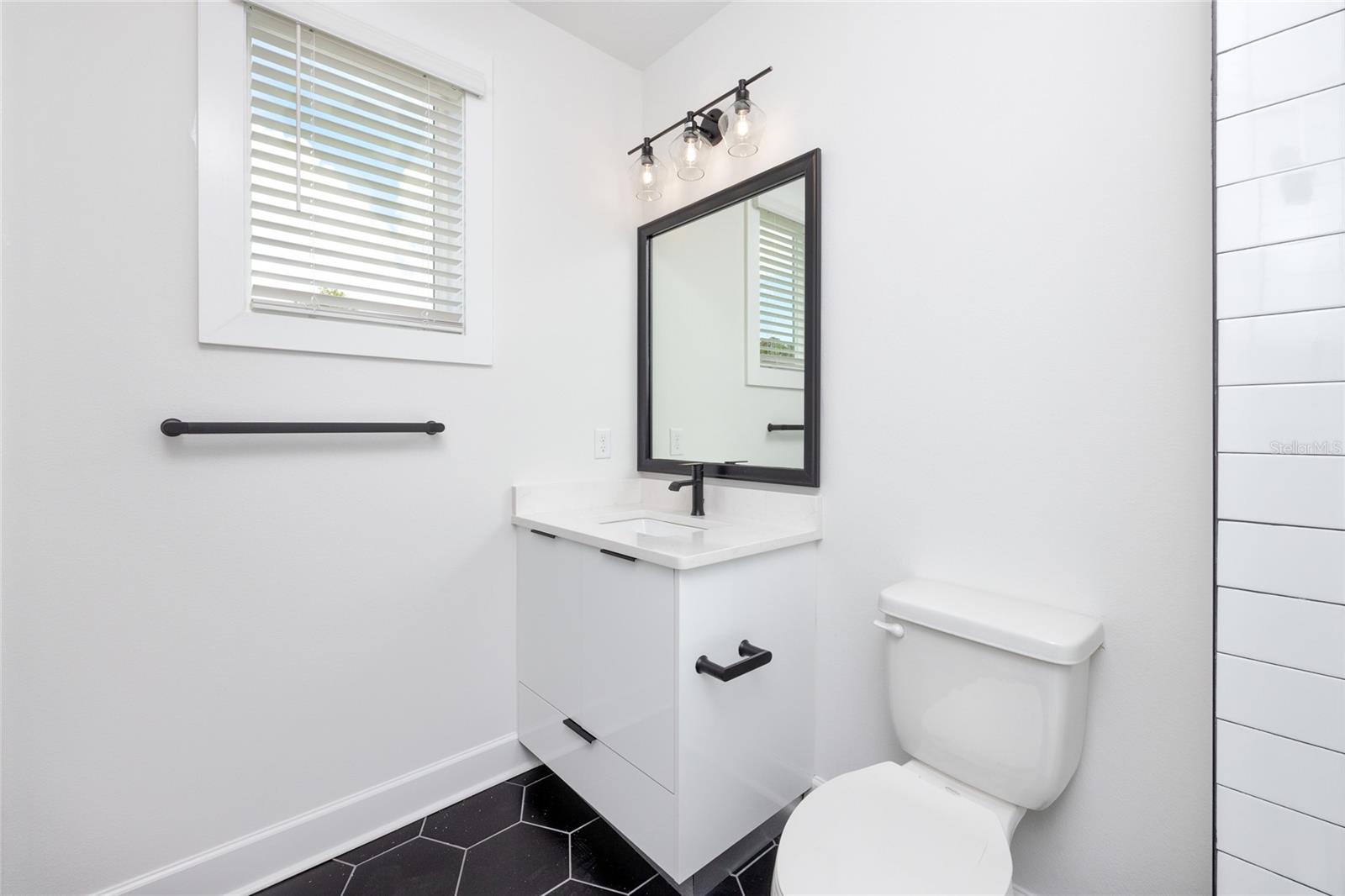 Image 34 of 42 For 1520 Pierce Street 1