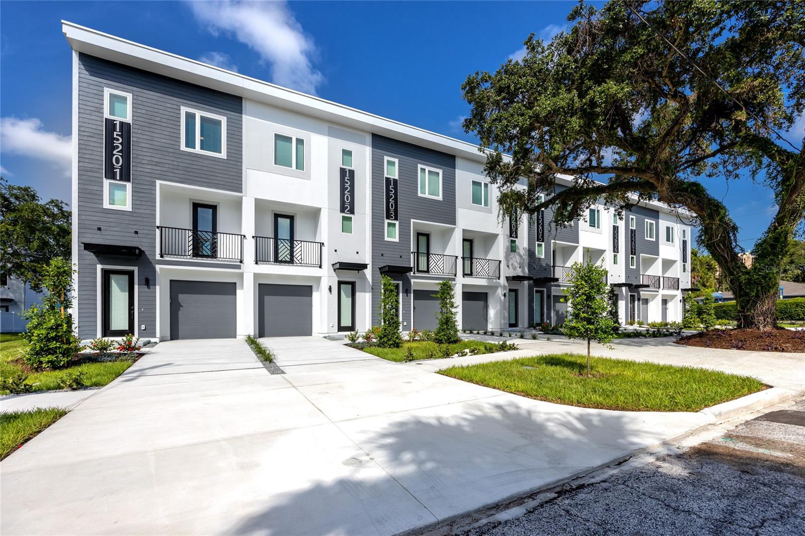 Image 37 of 42 For 1520 Pierce Street 1