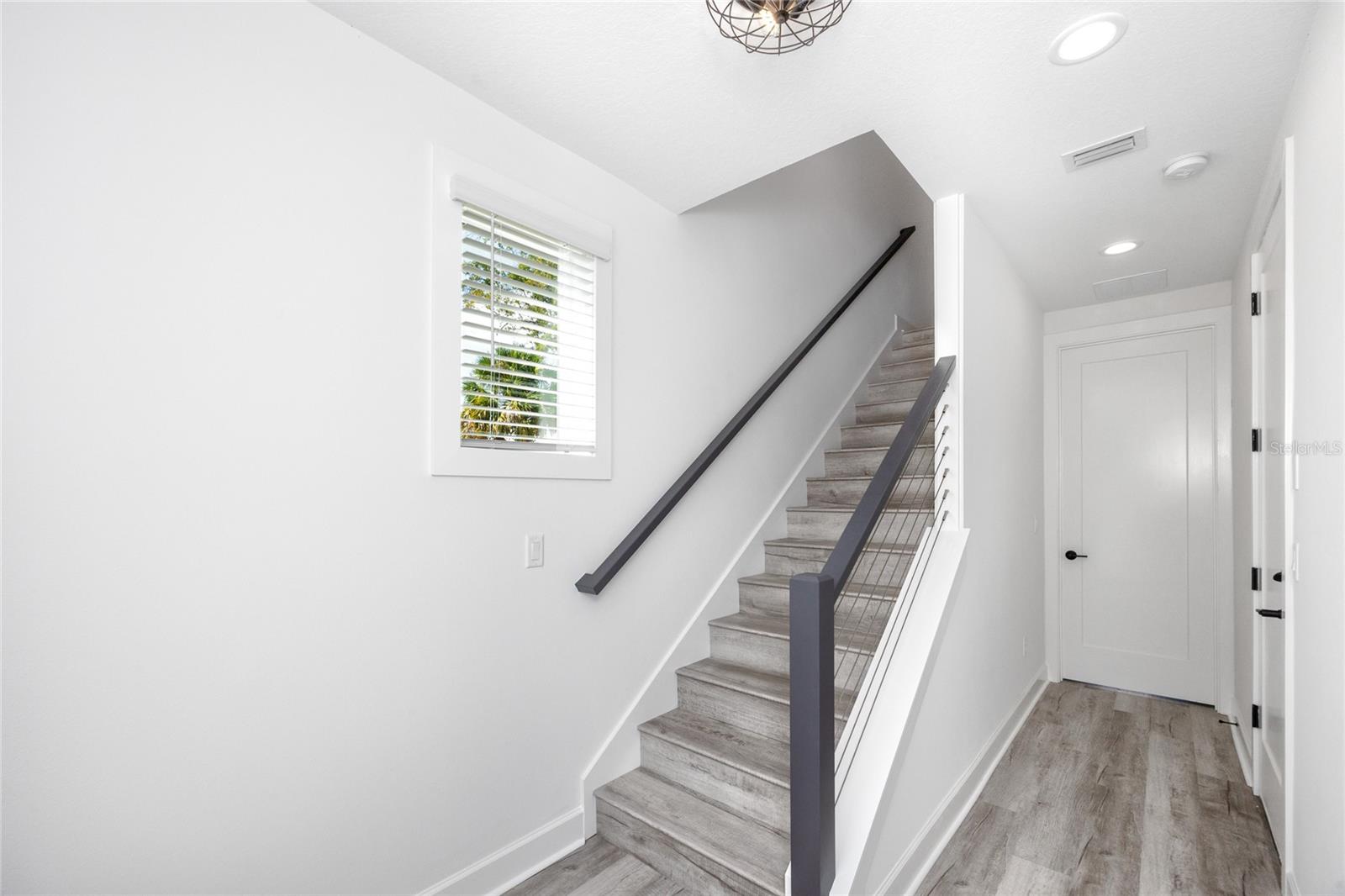 Image 4 of 42 For 1520 Pierce Street 1