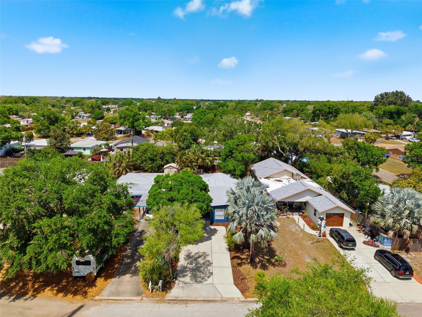 Listing photo id 25 for 7211 32nd Avenue N