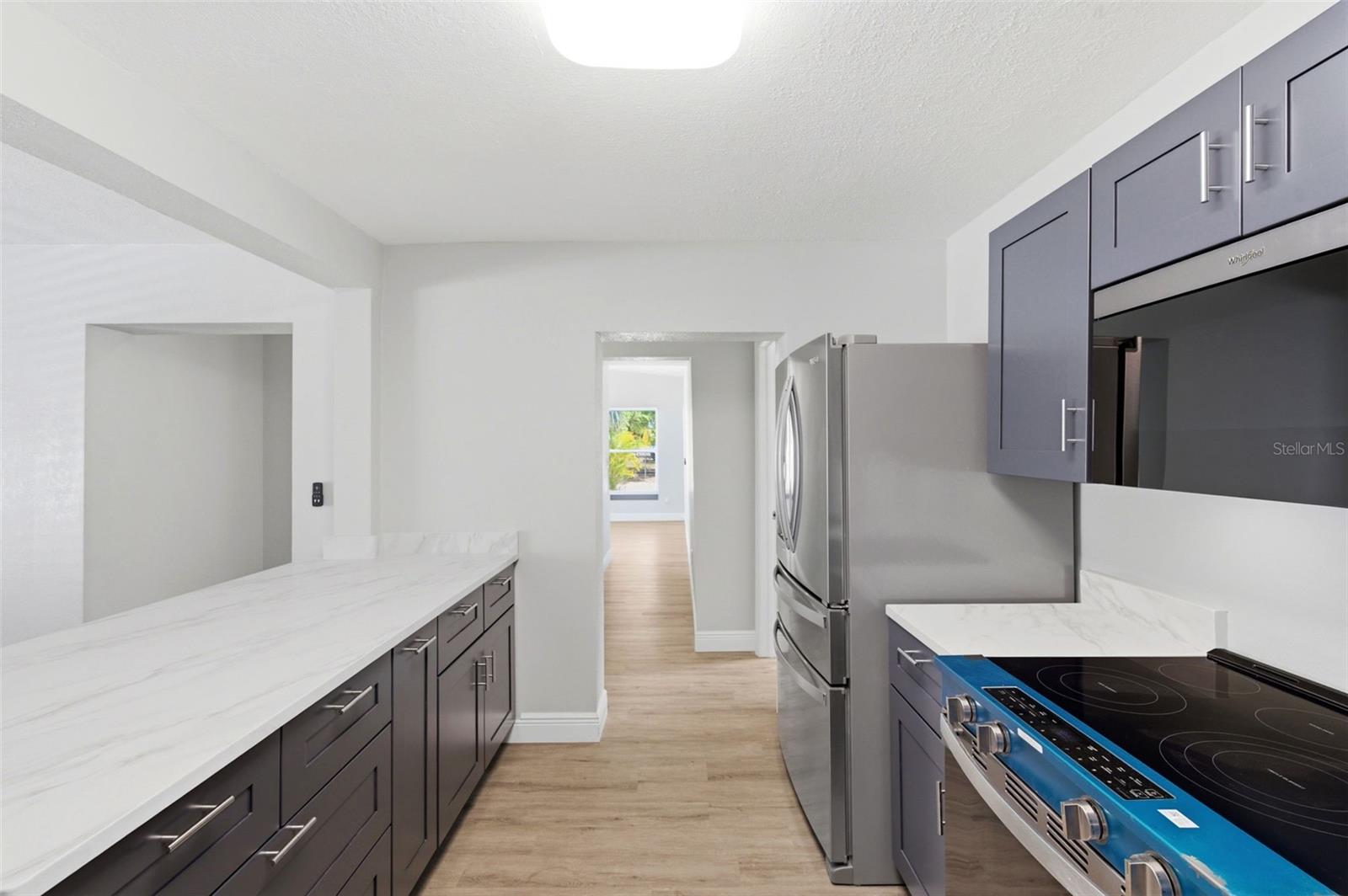 Listing photo id 7 for 7211 32nd Avenue N