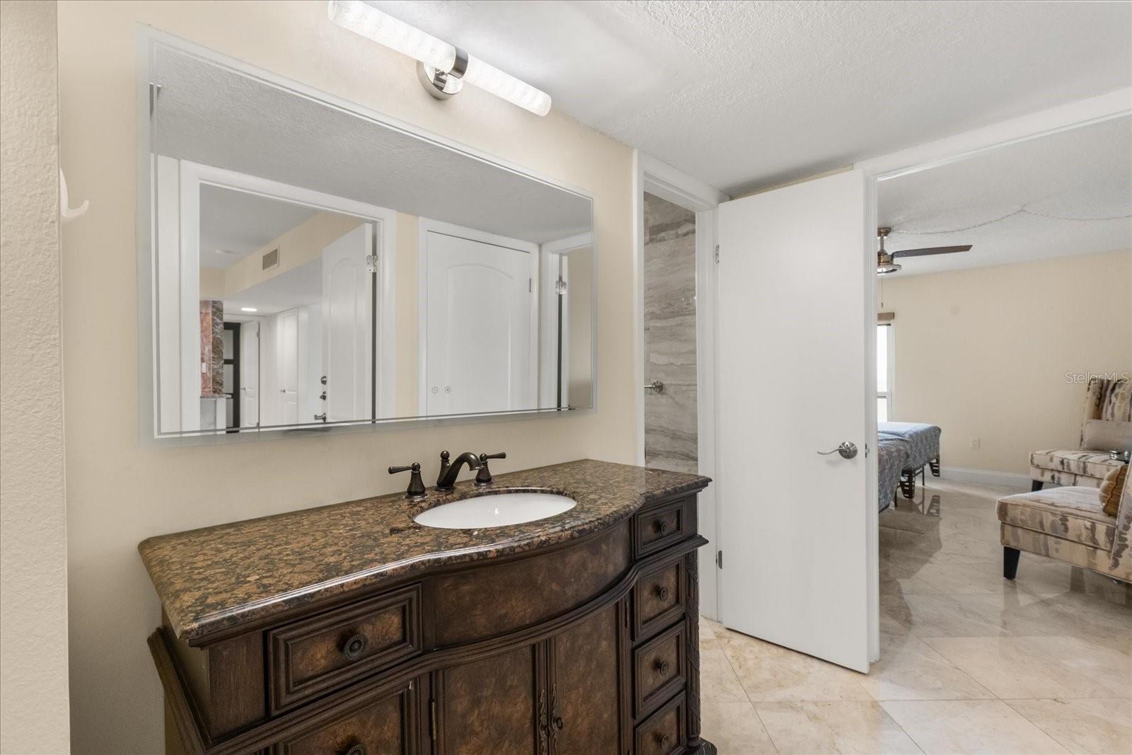 Image 12 of 24 For 450 Gulfview Boulevard 802