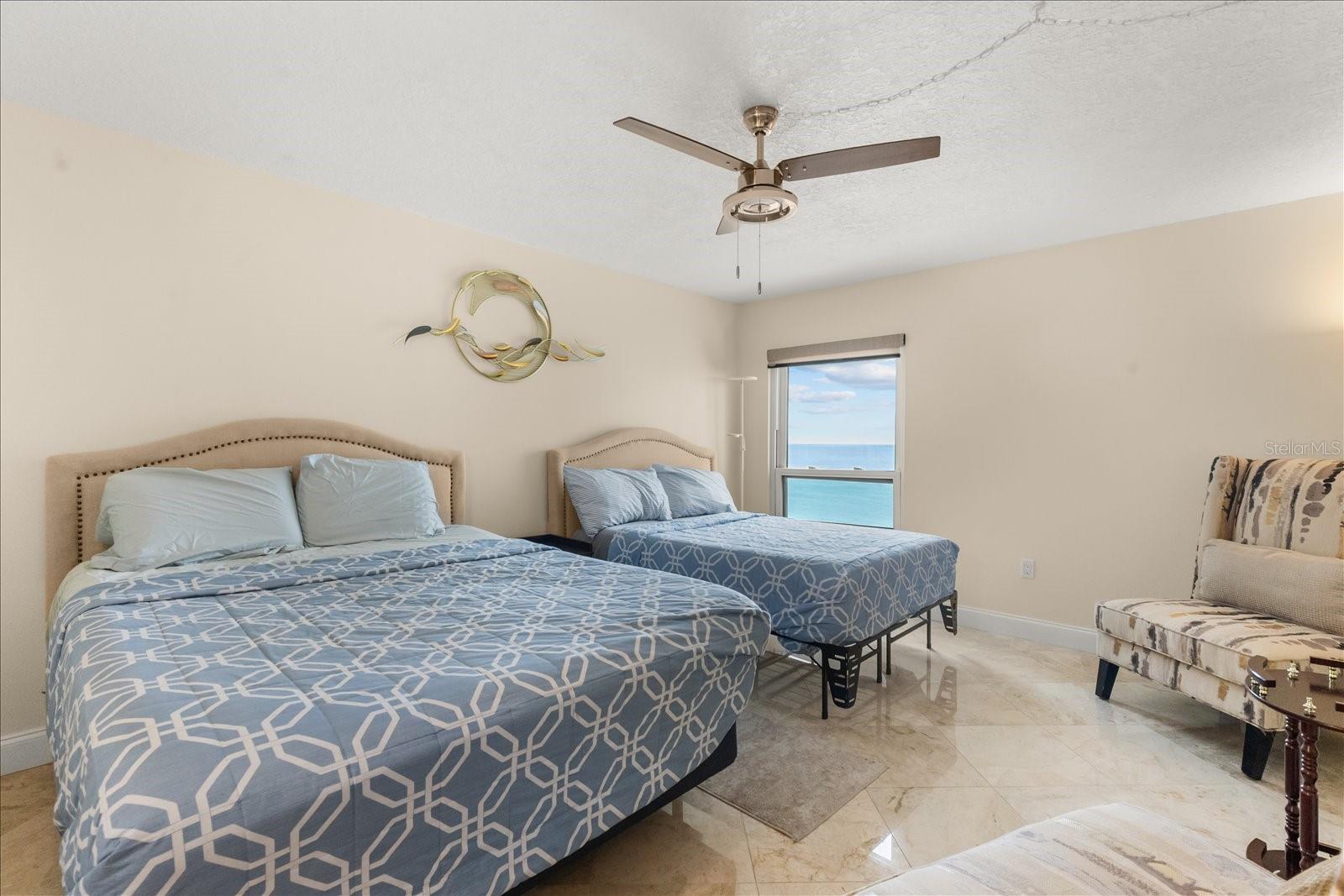 Image 14 of 24 For 450 Gulfview Boulevard 802