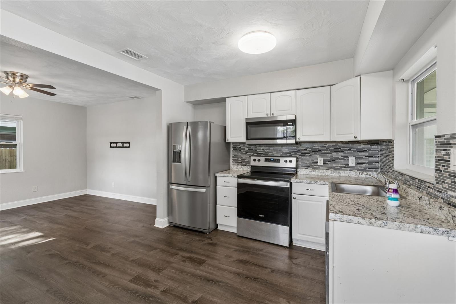 Image 23 of 87 For 6710 Harer Street