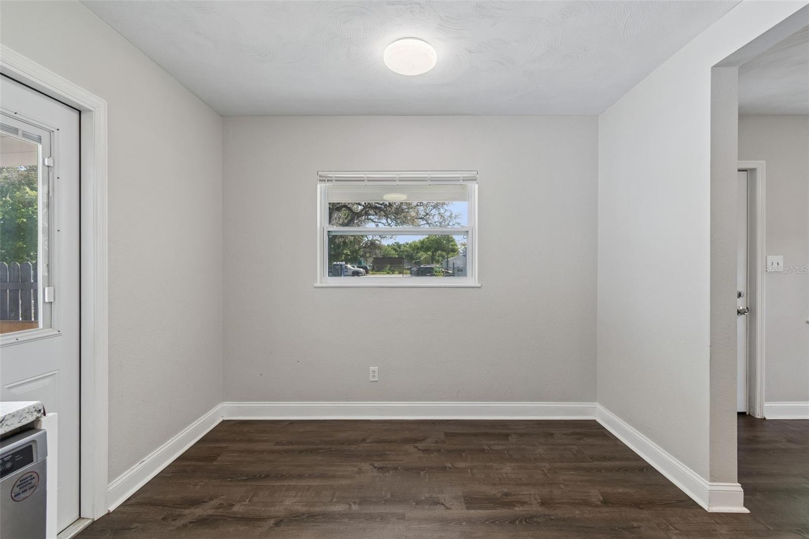 Image 26 of 87 For 6710 Harer Street