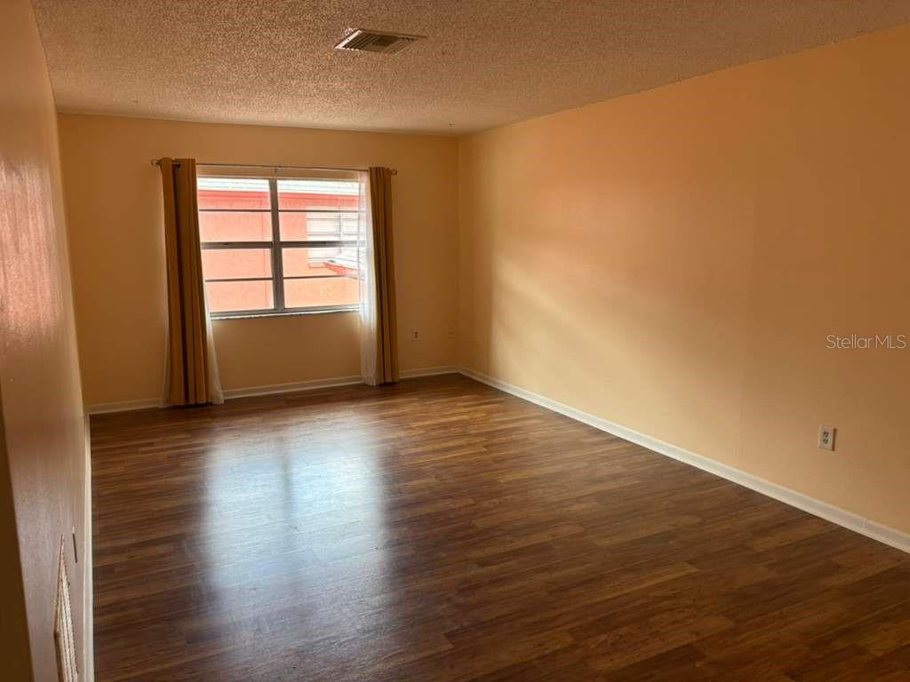 Image 6 of 12 For 660 62nd Avenue N 1204