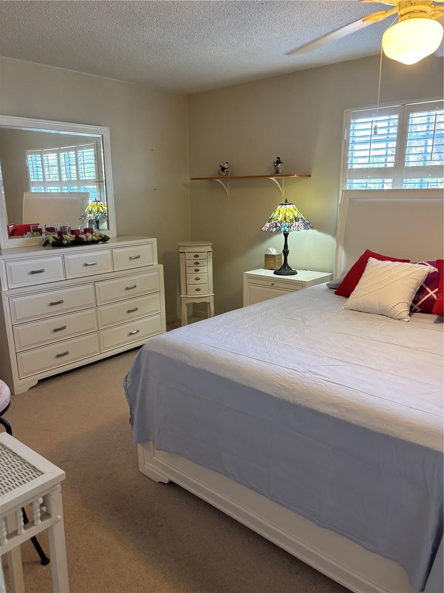 Image 13 of 19 For 6000 1st Avenue S 14