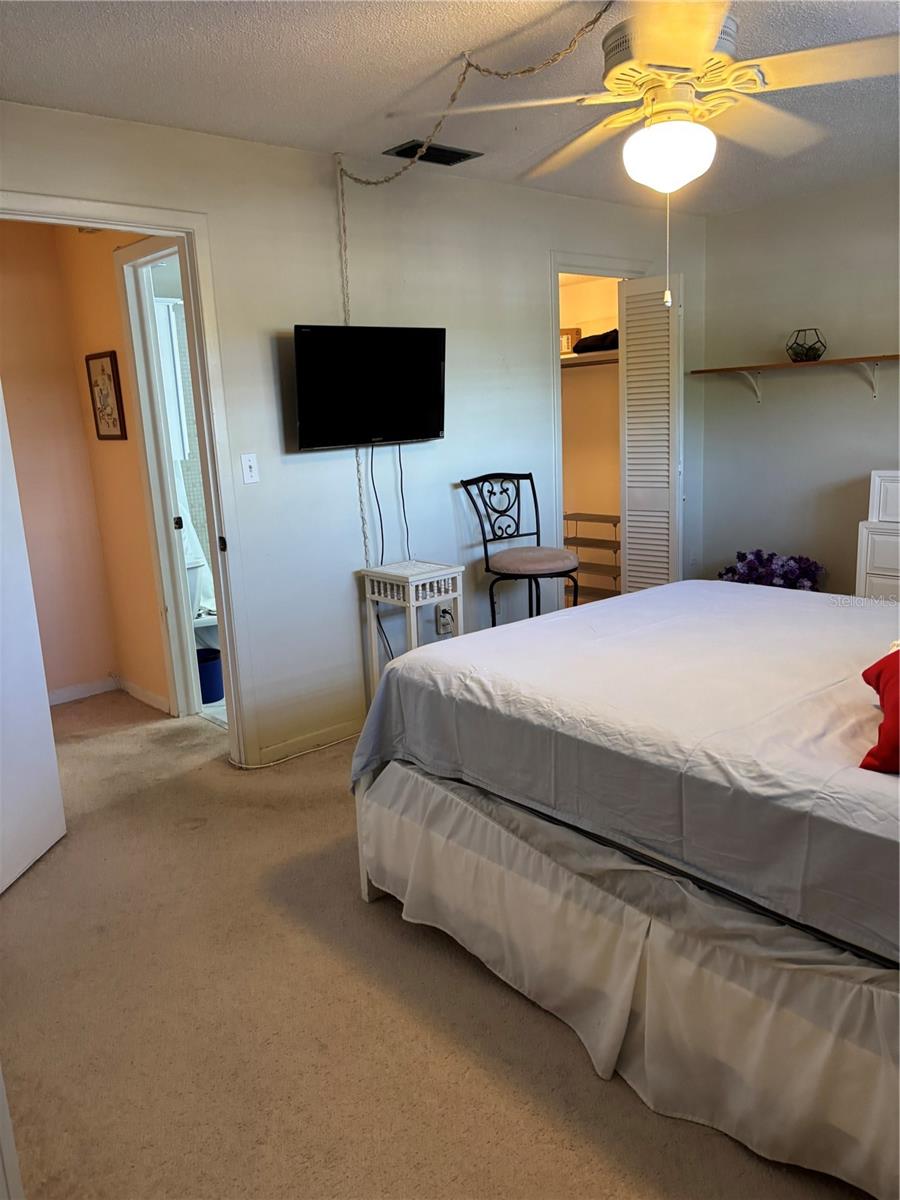 Image 14 of 19 For 6000 1st Avenue S 14