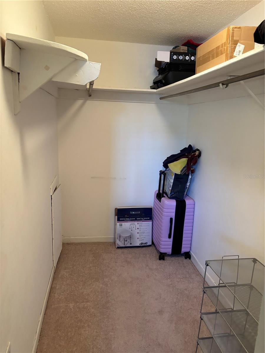 Image 15 of 19 For 6000 1st Avenue S 14