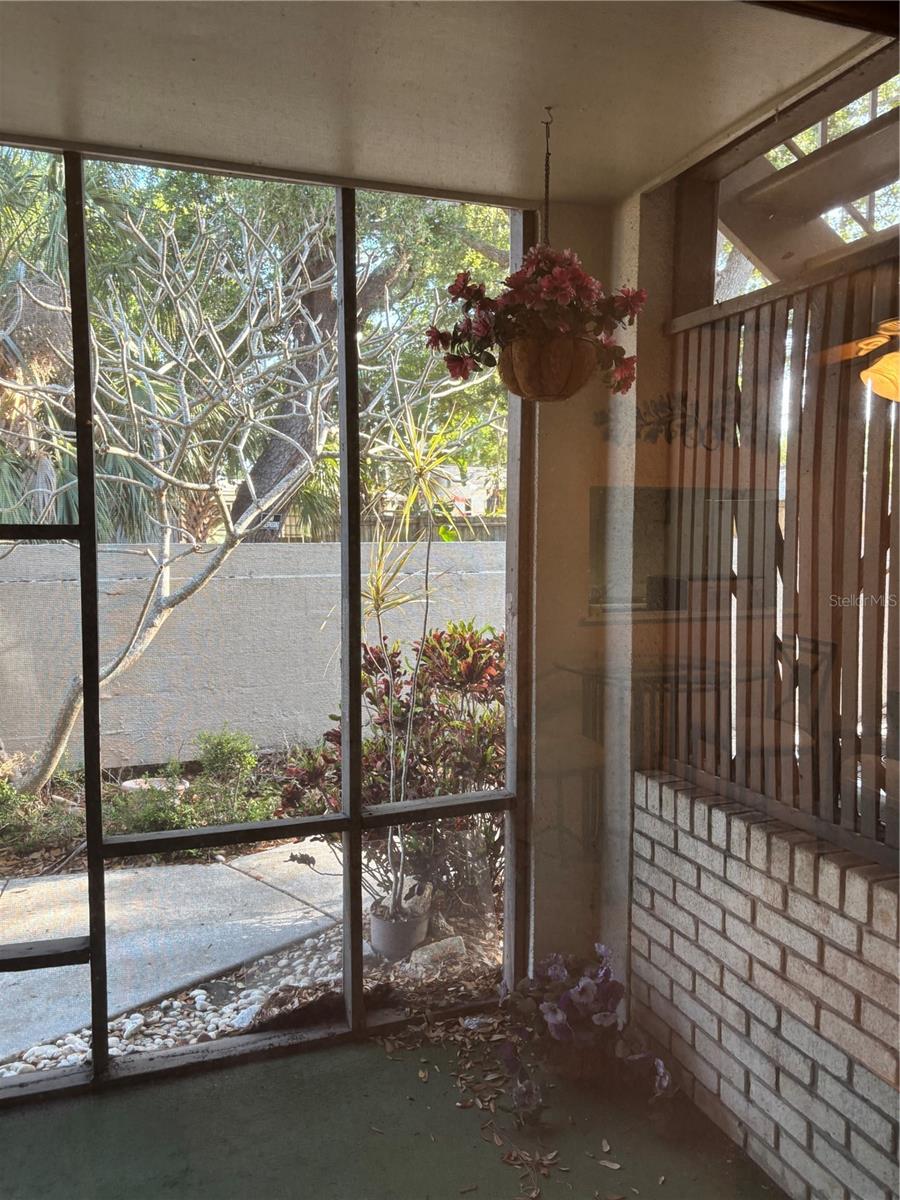 Image 17 of 19 For 6000 1st Avenue S 14