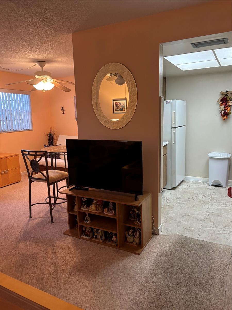 Image 7 of 19 For 6000 1st Avenue S 14