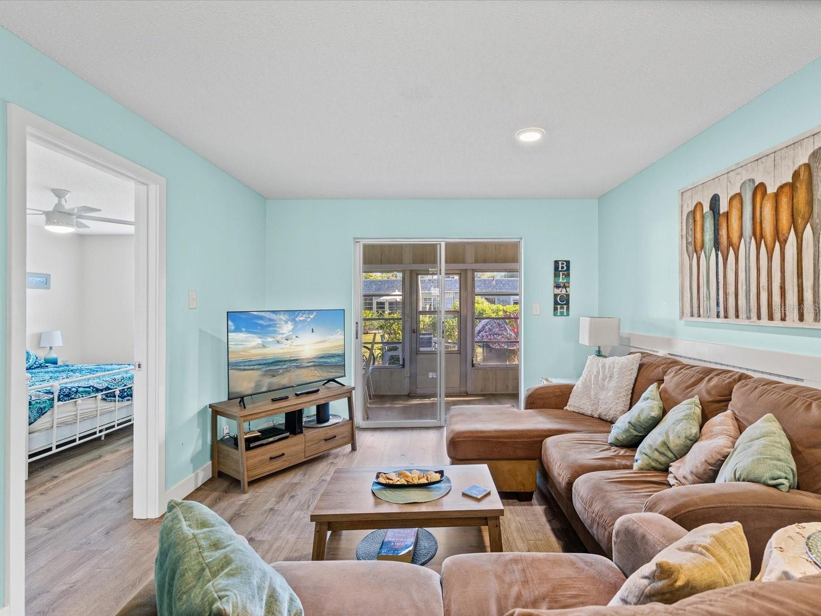 Image 11 of 44 For 3636 Trophy Boulevard 3636