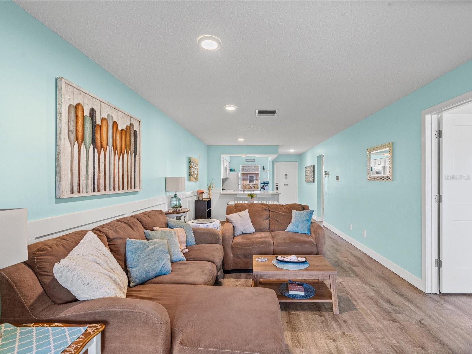 Image 12 of 44 For 3636 Trophy Boulevard 3636