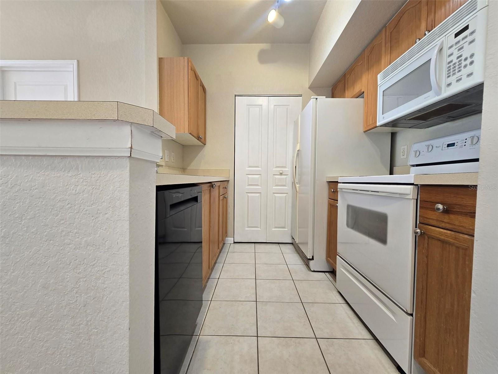 Image 3 of 13 For 5125 Palm Springs Boulevard 10305