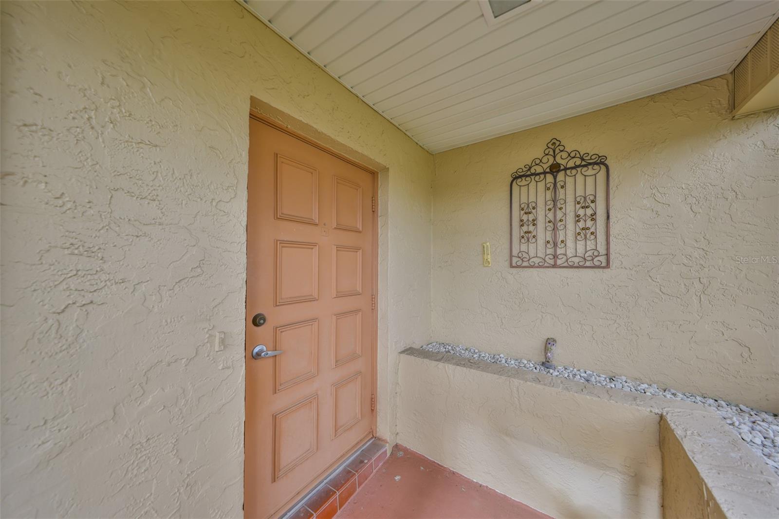 Image 2 of 13 For 431 Gloucester Boulevard 87