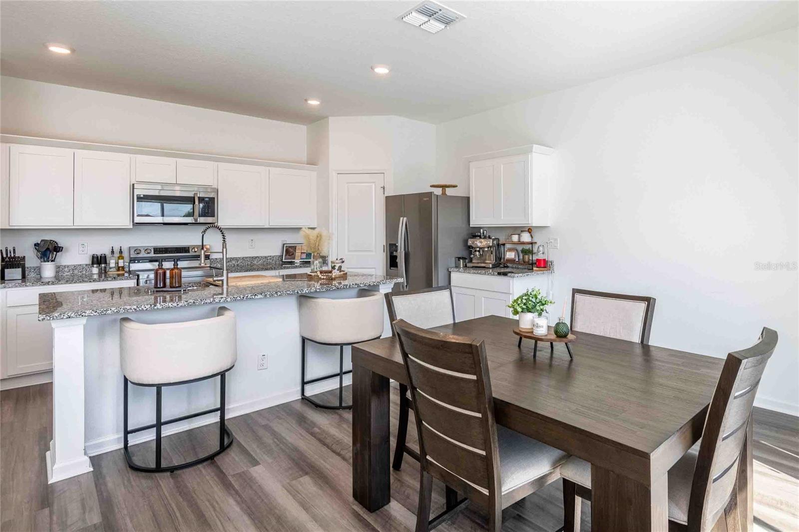 Image 13 of 37 For 11644 Judicial Court