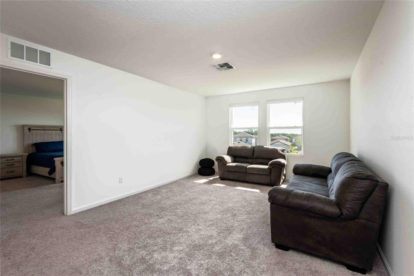 Image 16 of 37 For 11644 Judicial Court