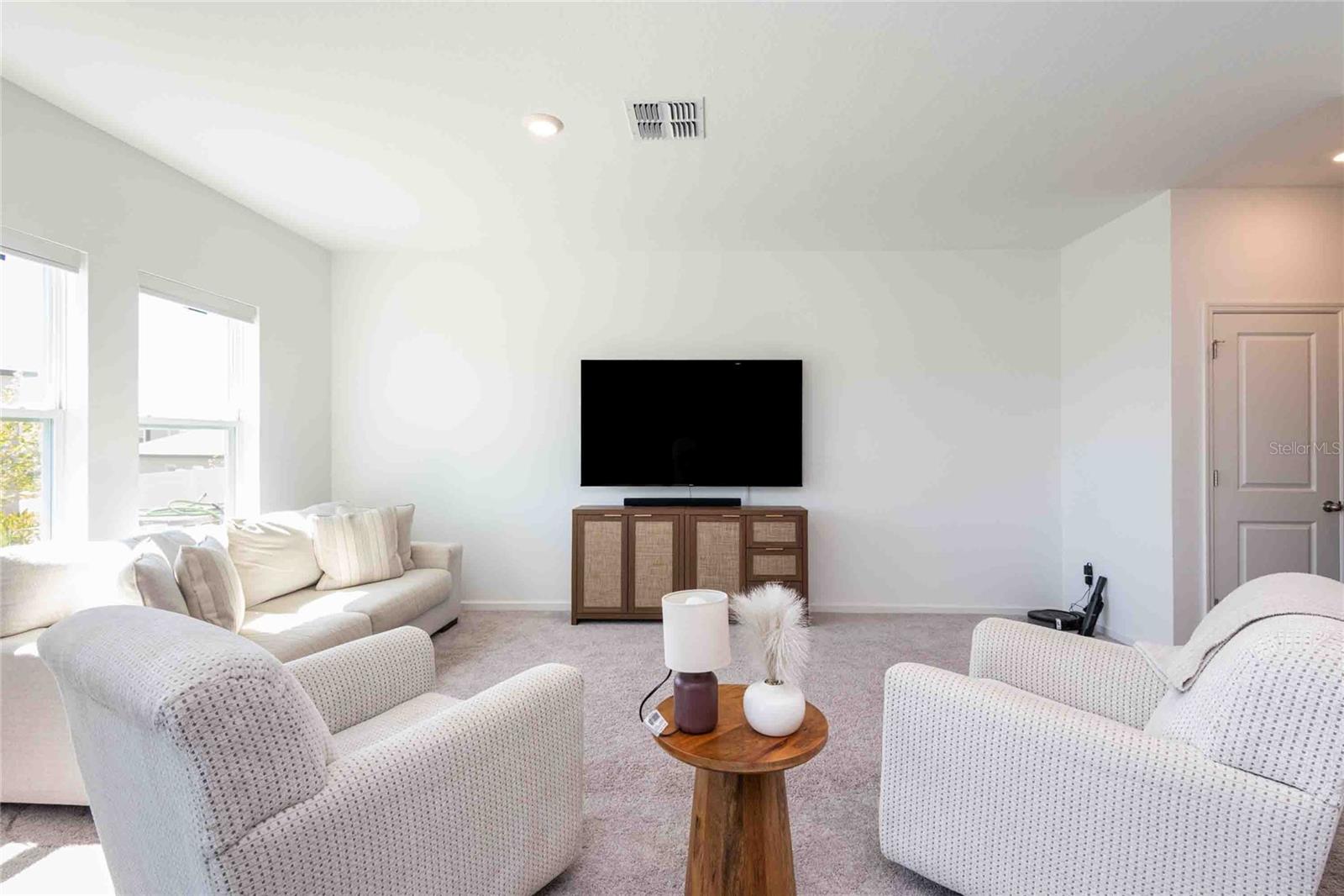 Image 3 of 37 For 11644 Judicial Court