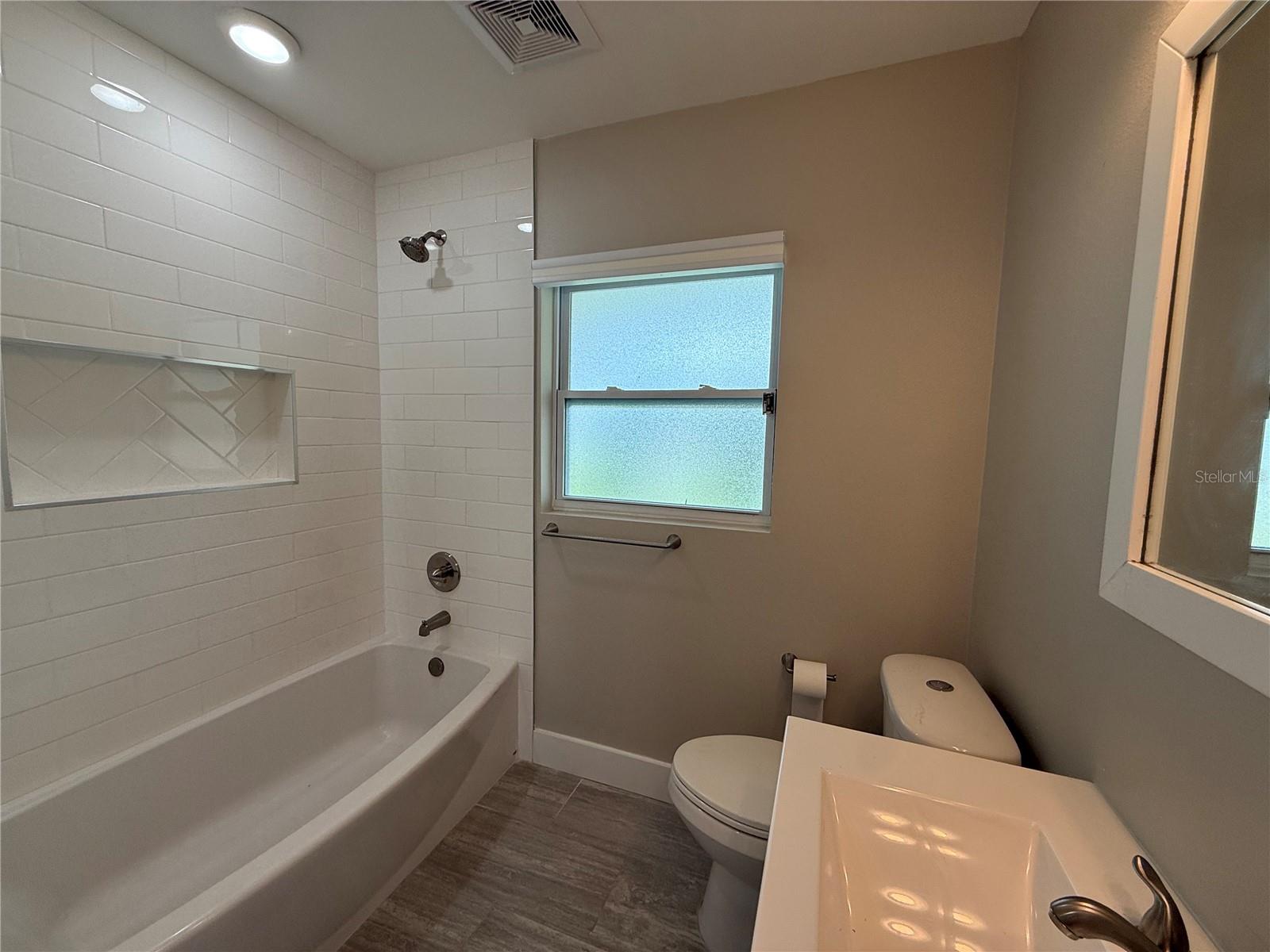 Image 15 of 35 For 3665 Belle Vista Drive E