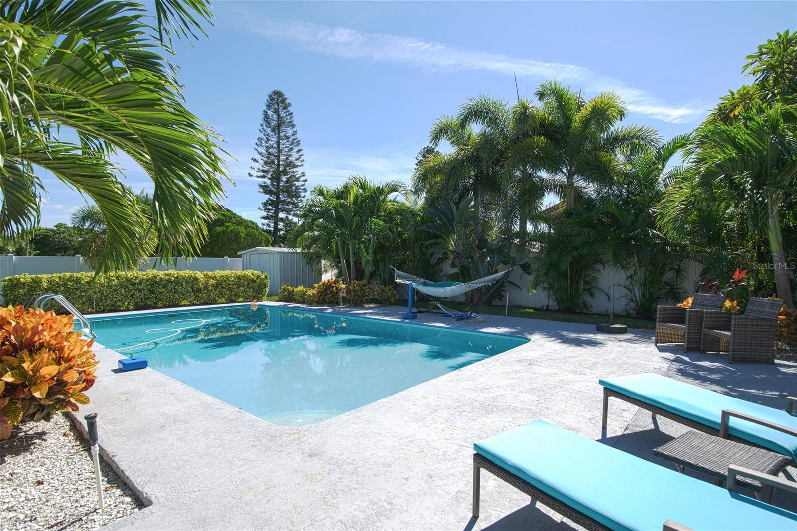 Image 22 of 35 For 3665 Belle Vista Drive E