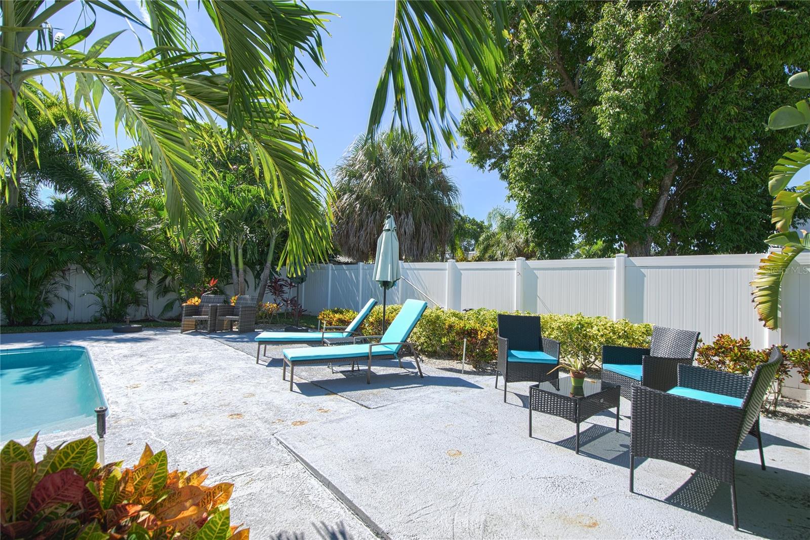 Image 25 of 35 For 3665 Belle Vista Drive E