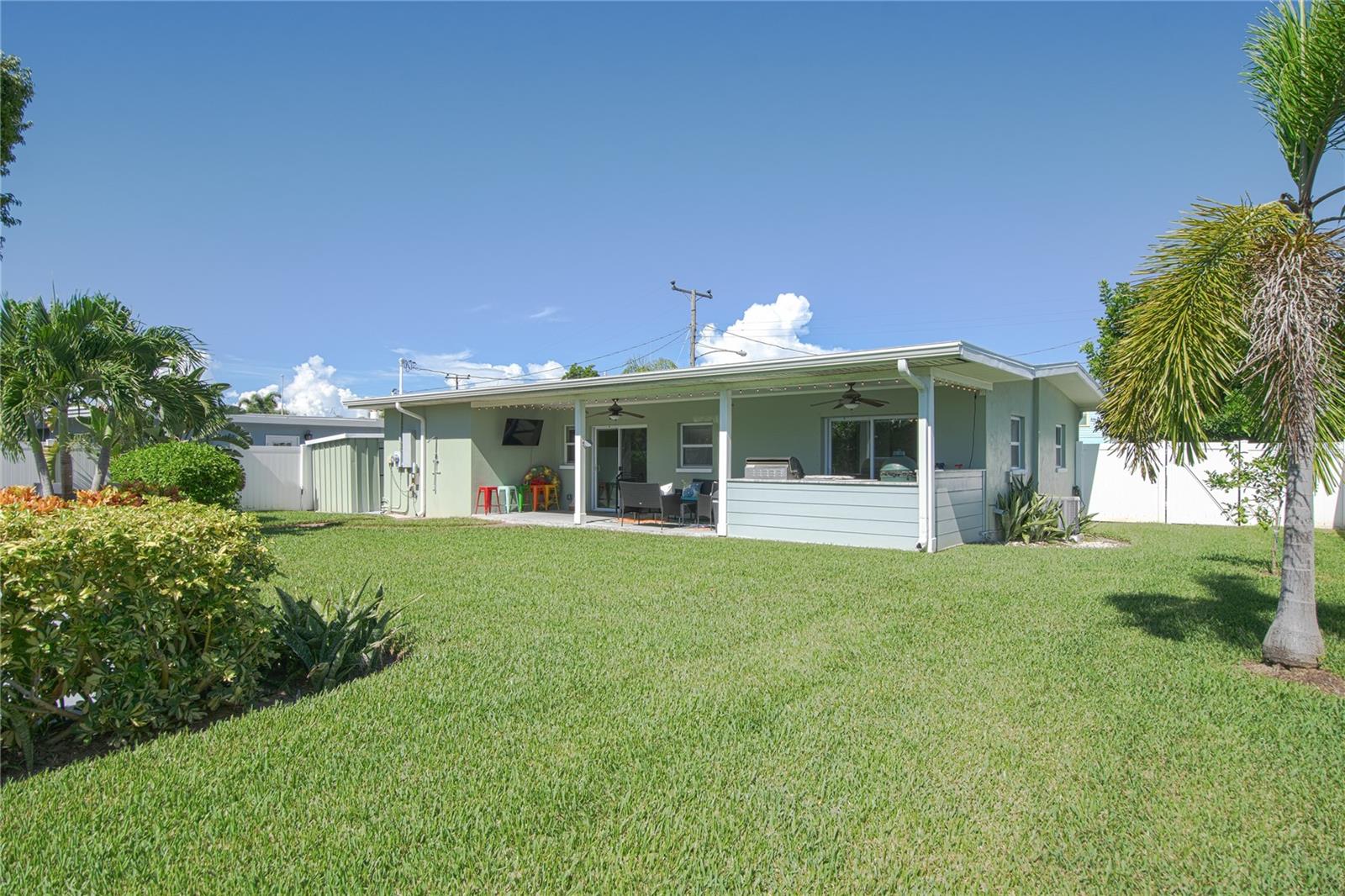 Image 27 of 35 For 3665 Belle Vista Drive E