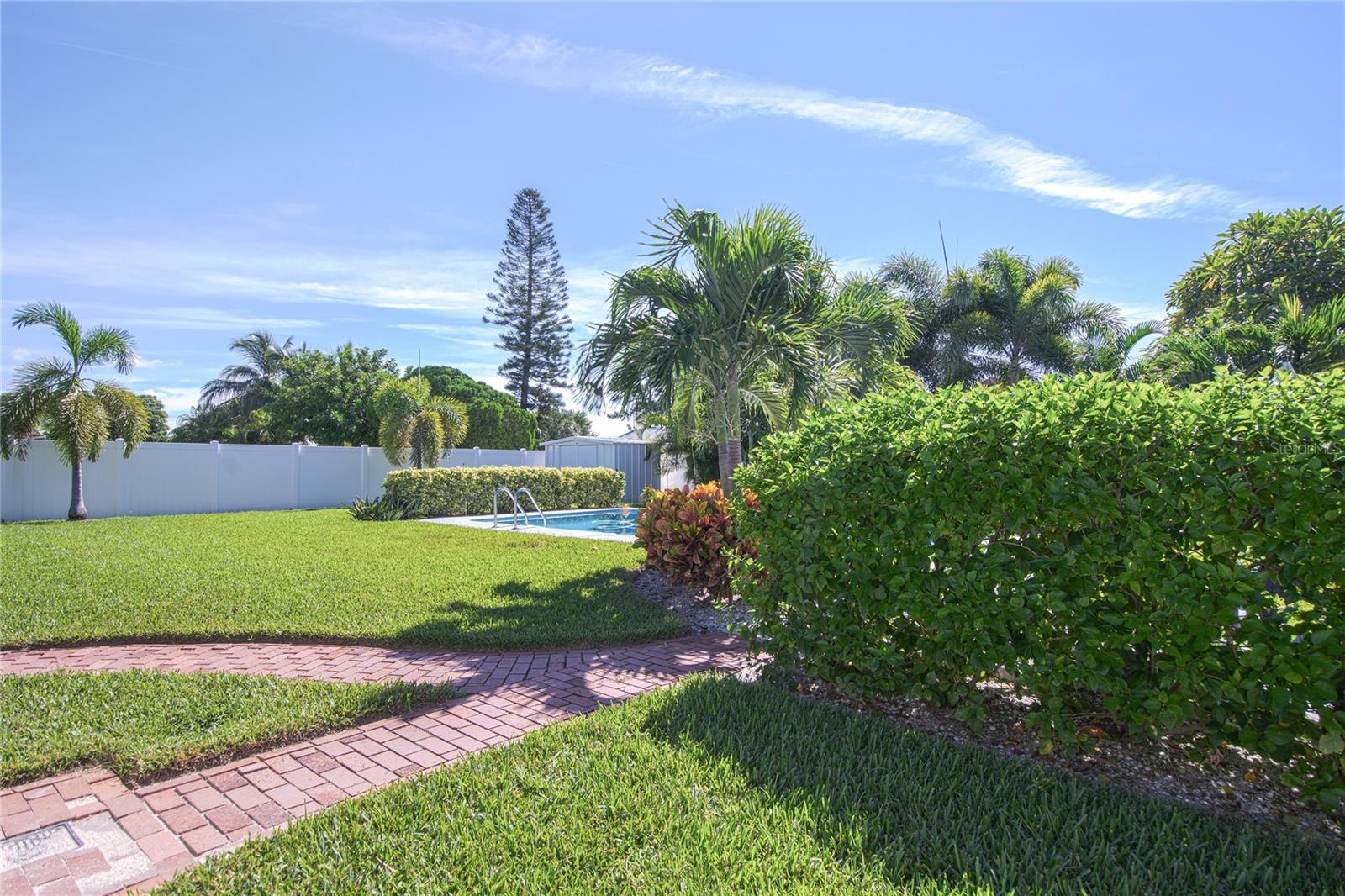 Image 28 of 35 For 3665 Belle Vista Drive E