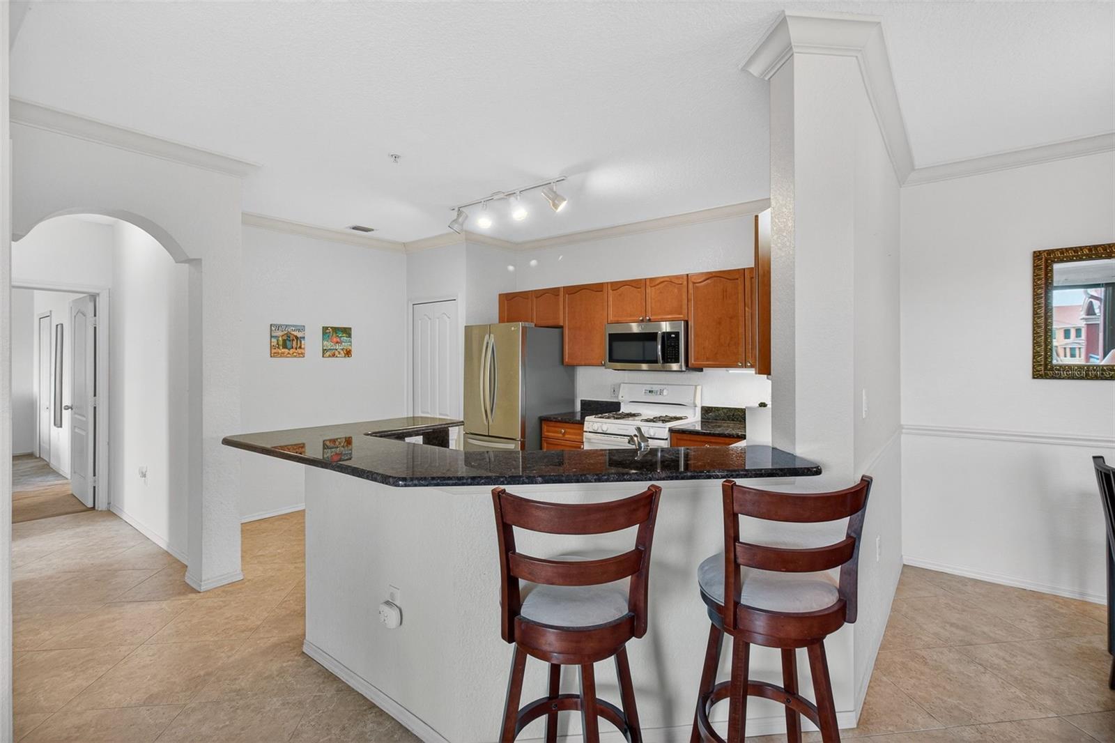 Image 10 of 32 For 2730 Via Tivoli  335a