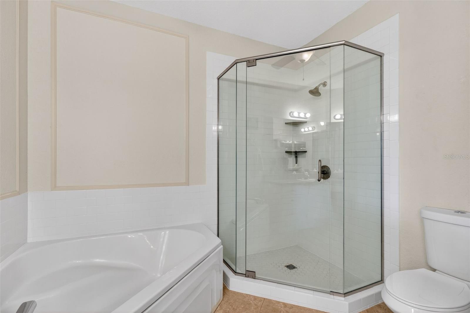 Image 17 of 32 For 2730 Via Tivoli  335a