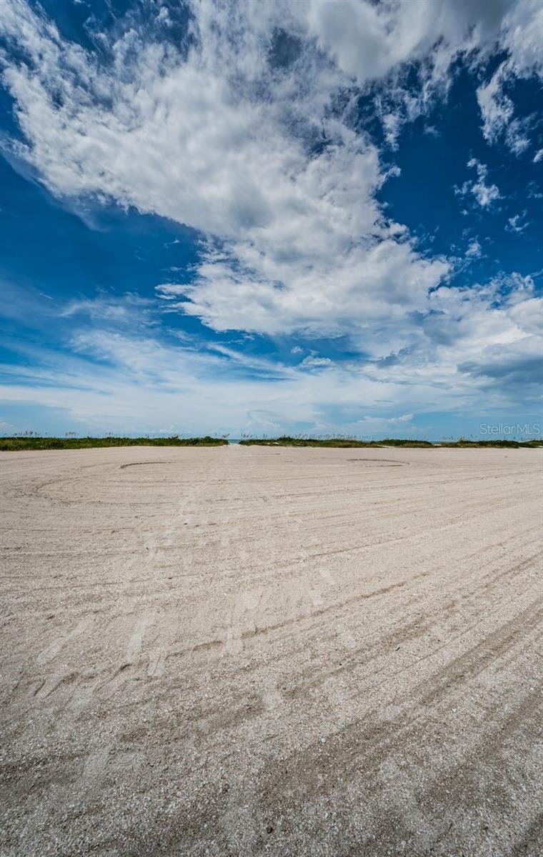 Image 22 of 83 For 1290 Gulf Boulevard 2004