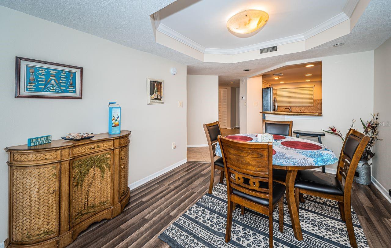 Image 35 of 83 For 1290 Gulf Boulevard 2004