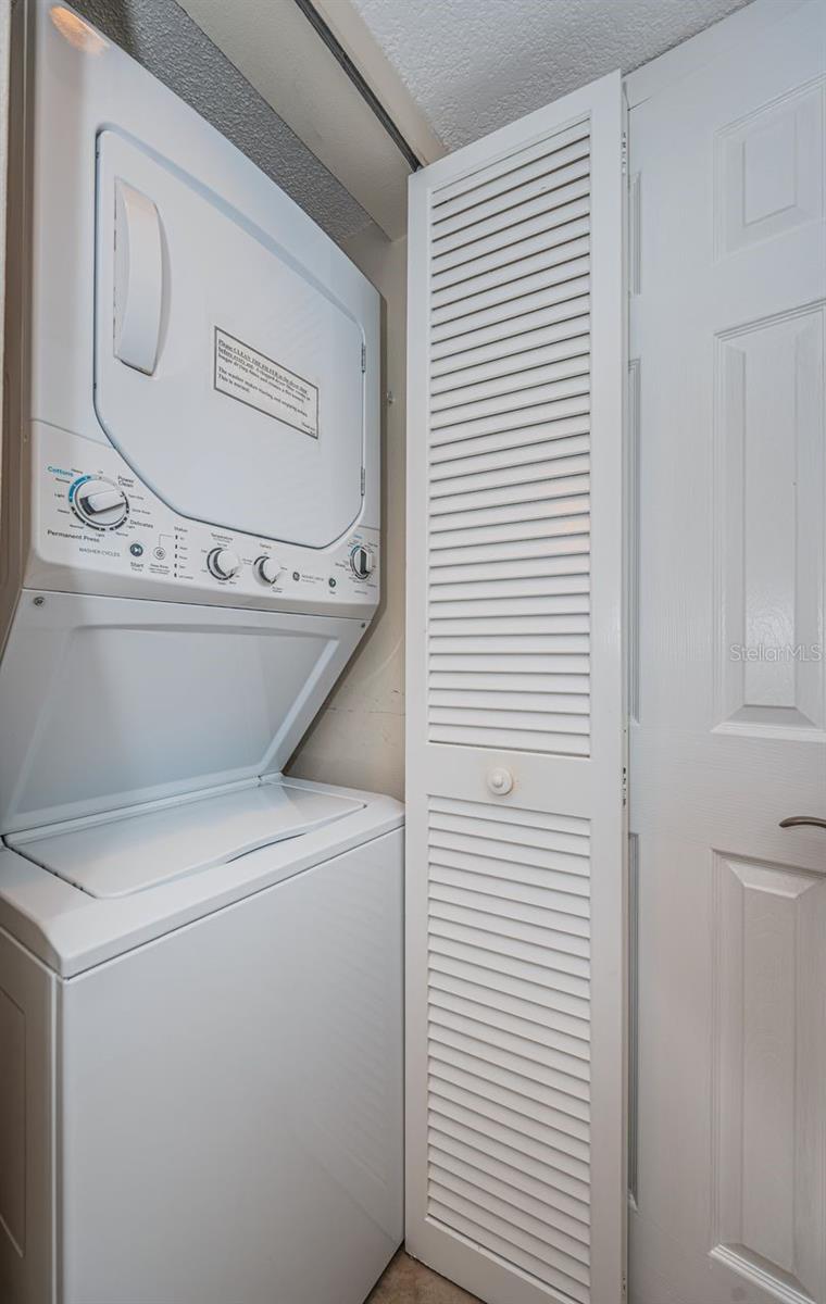 Image 50 of 83 For 1290 Gulf Boulevard 2004