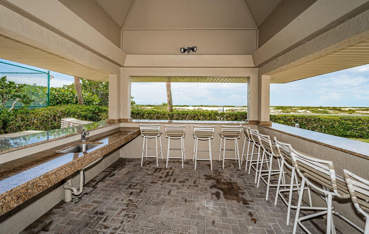 Image 60 of 83 For 1290 Gulf Boulevard 2004