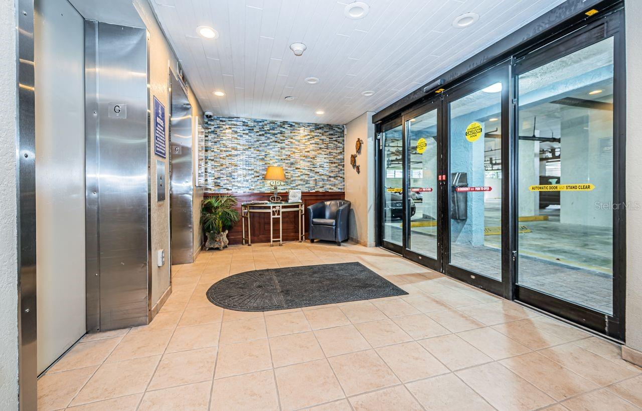 Image 77 of 83 For 1290 Gulf Boulevard 2004