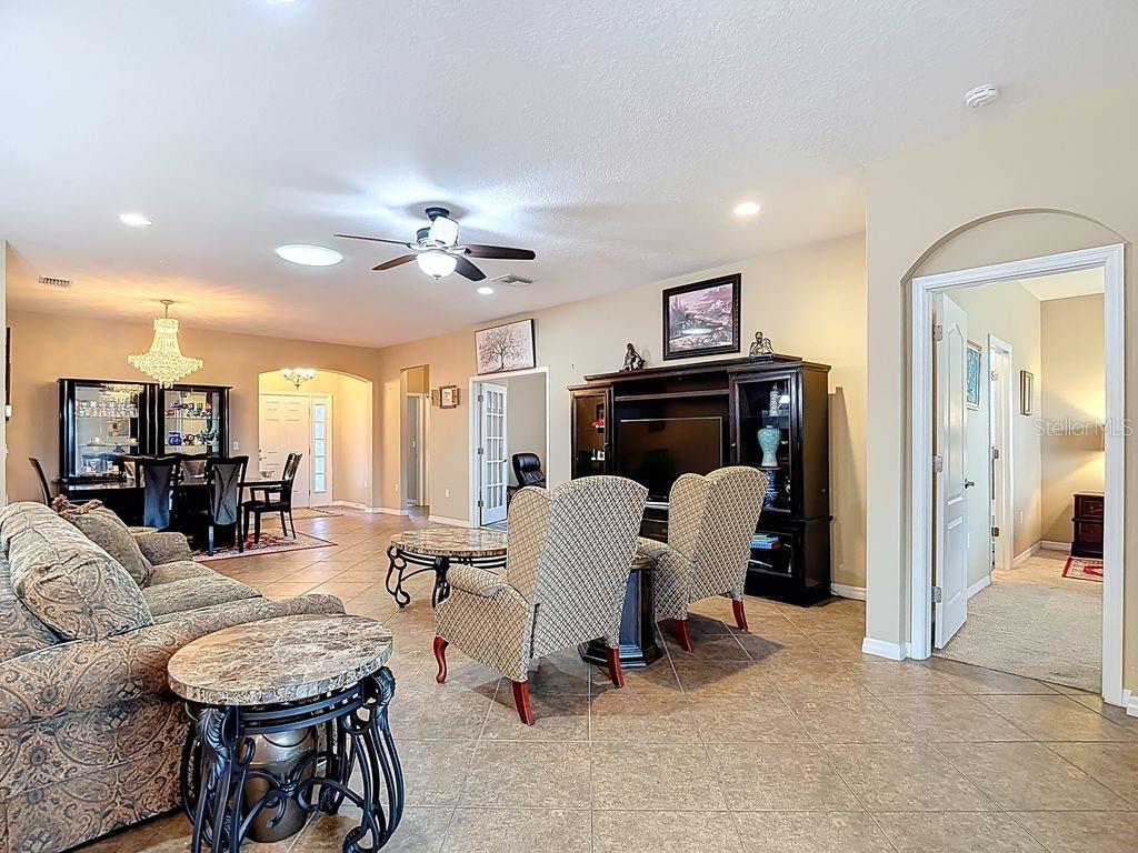 Image 16 of 52 For 11213 Kiskadee Circle