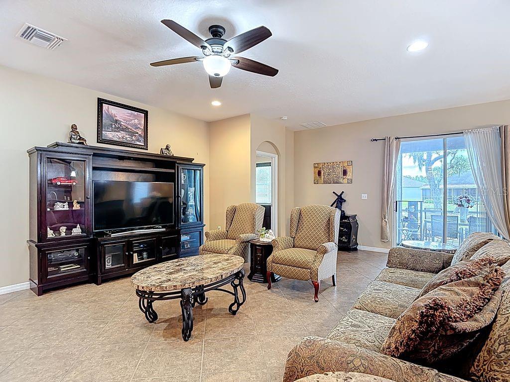 Image 19 of 52 For 11213 Kiskadee Circle