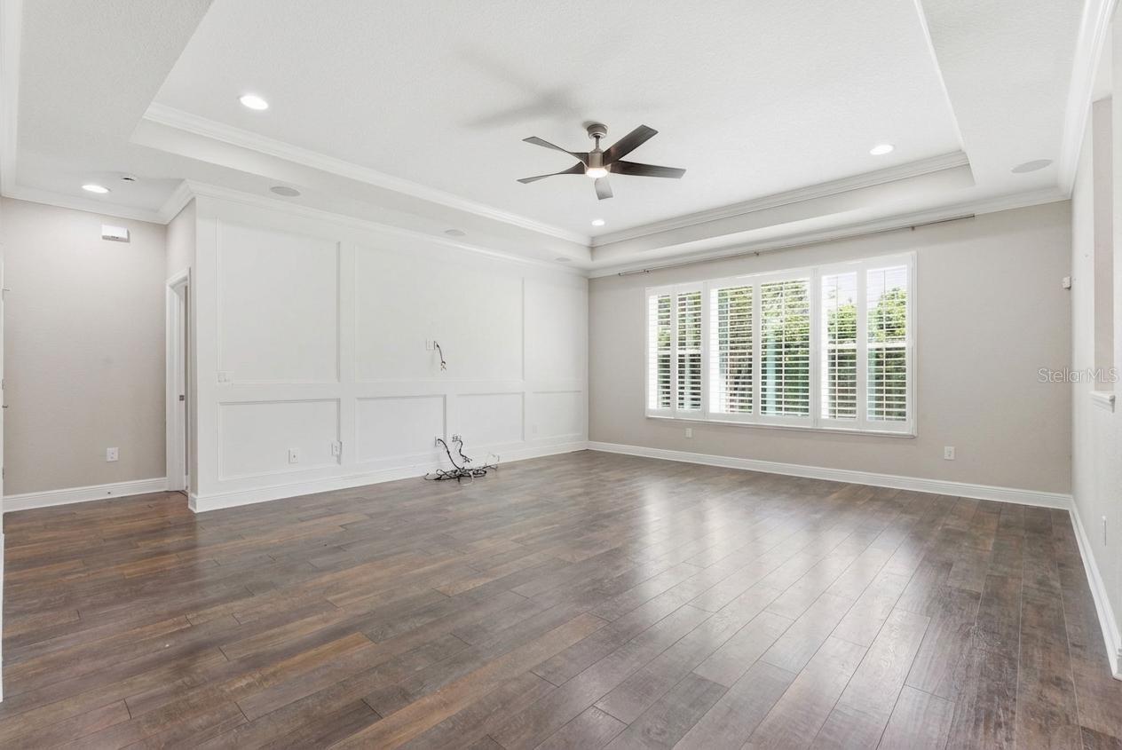 Listing photo id 16 for 7017 Artesian Court