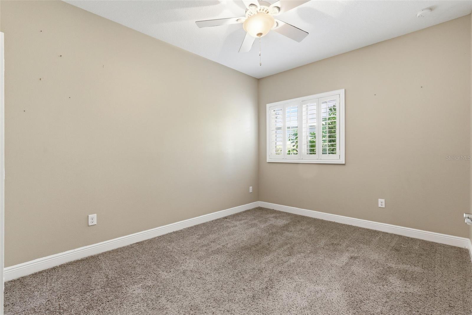 Listing photo id 31 for 7017 Artesian Court