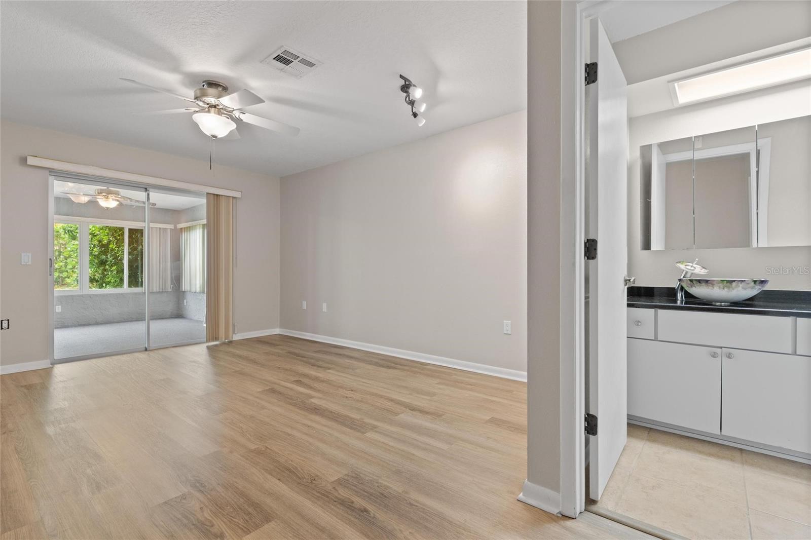 Image 15 of 26 For 11241 Rollingwood Drive