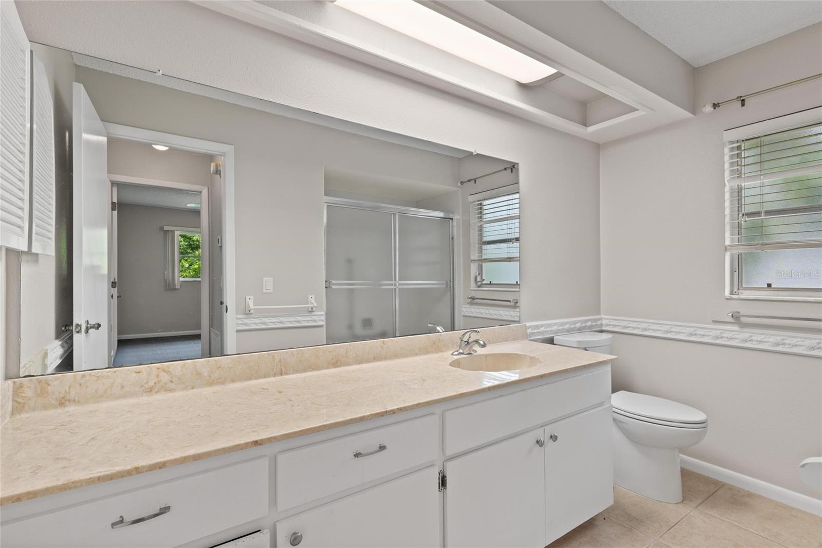 Image 19 of 26 For 11241 Rollingwood Drive