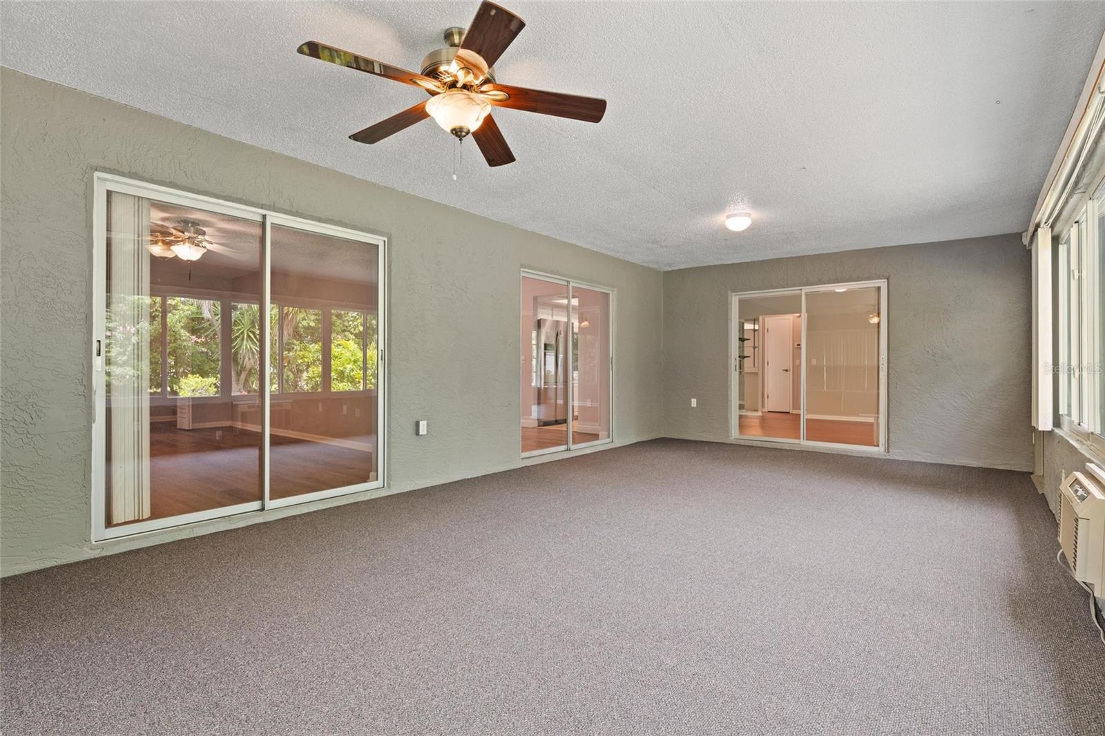 Image 20 of 26 For 11241 Rollingwood Drive