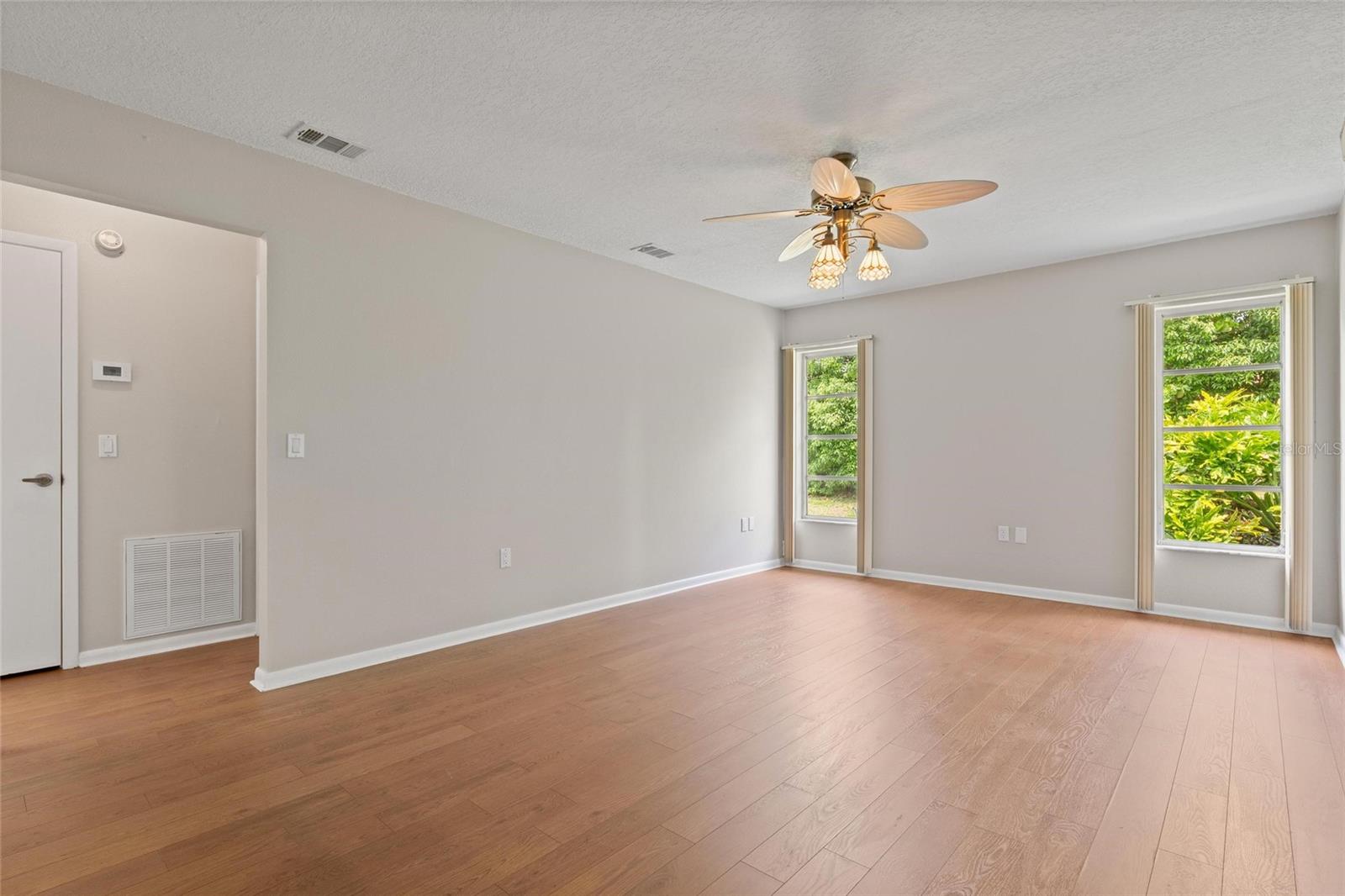 Image 7 of 26 For 11241 Rollingwood Drive