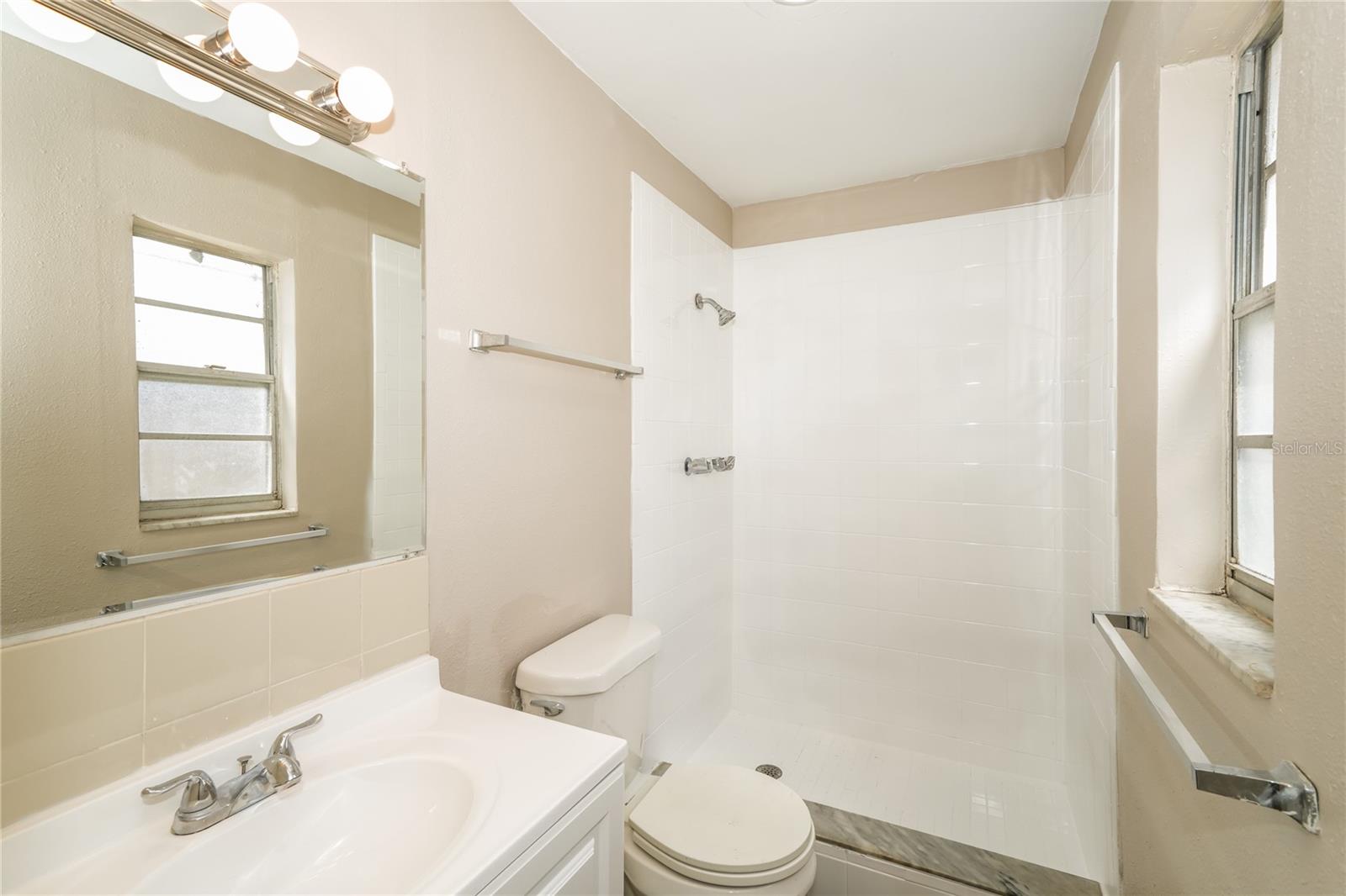 Image 12 of 16 For 4117 Okara Road