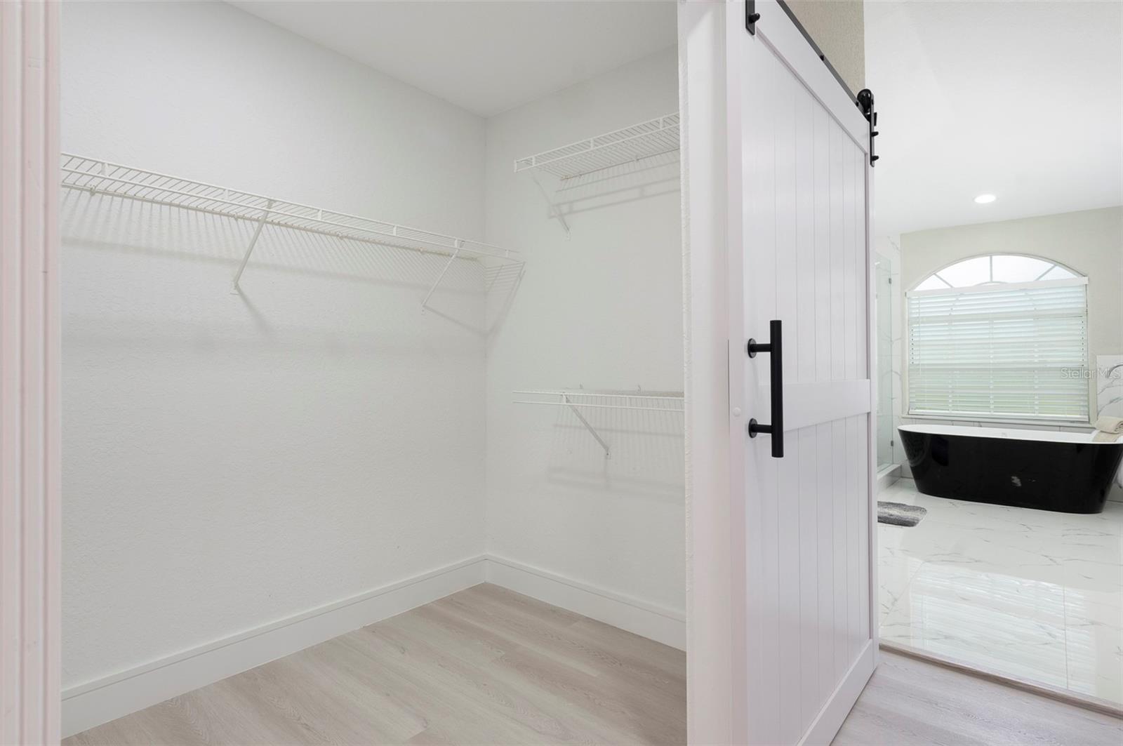 Listing photo id 26 for 2306 Colusa Lane